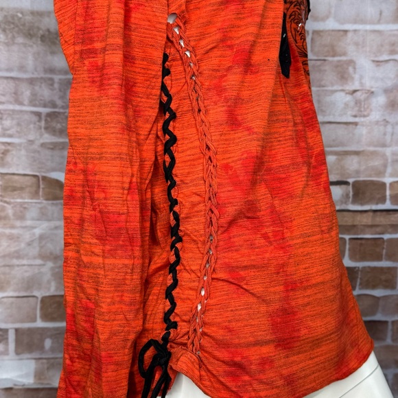 Affliction Women’s Graphic Long Sleeve Lace Up Top -Size: L/2XL -NWT - Picture 7 of 13